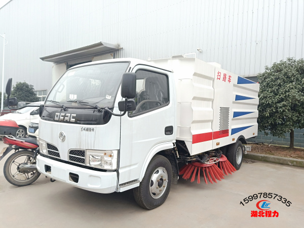 东风福瑞卡扫路车 东风福瑞卡扫路车