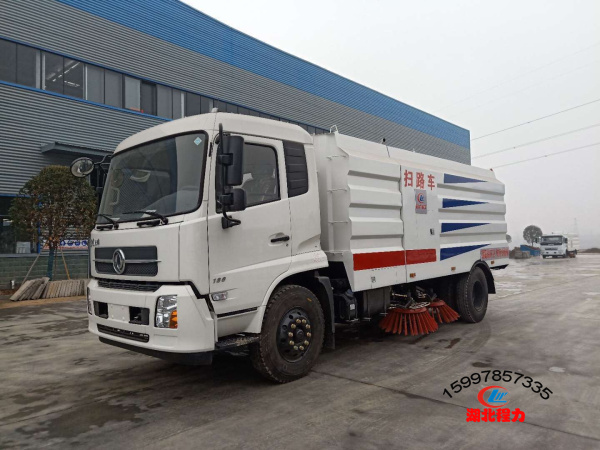 东风天锦扫路车 东风天锦扫路车