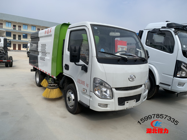 国六排放跃进扫路车(3方) 国六排放跃进扫路车(3方)