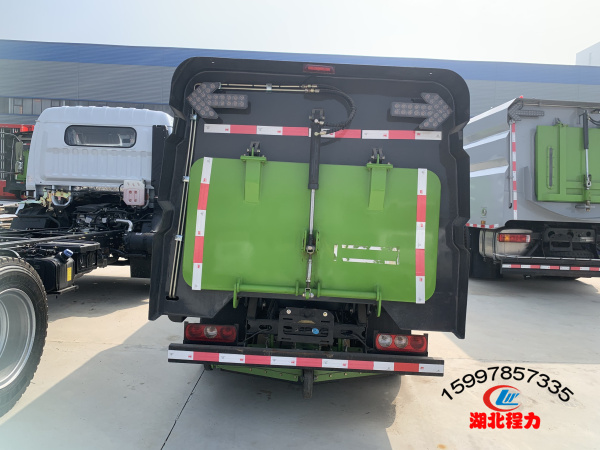 国六排放跃进扫路车(3方) 国六排放跃进扫路车(3方)