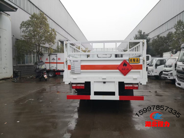 东风多利卡气瓶运输车 东风多利卡气瓶运输车