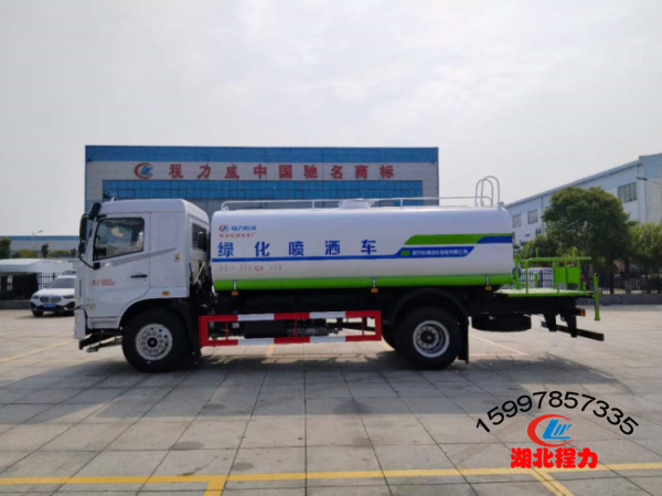 东风华神洒水车15方 东风华神洒水车15方